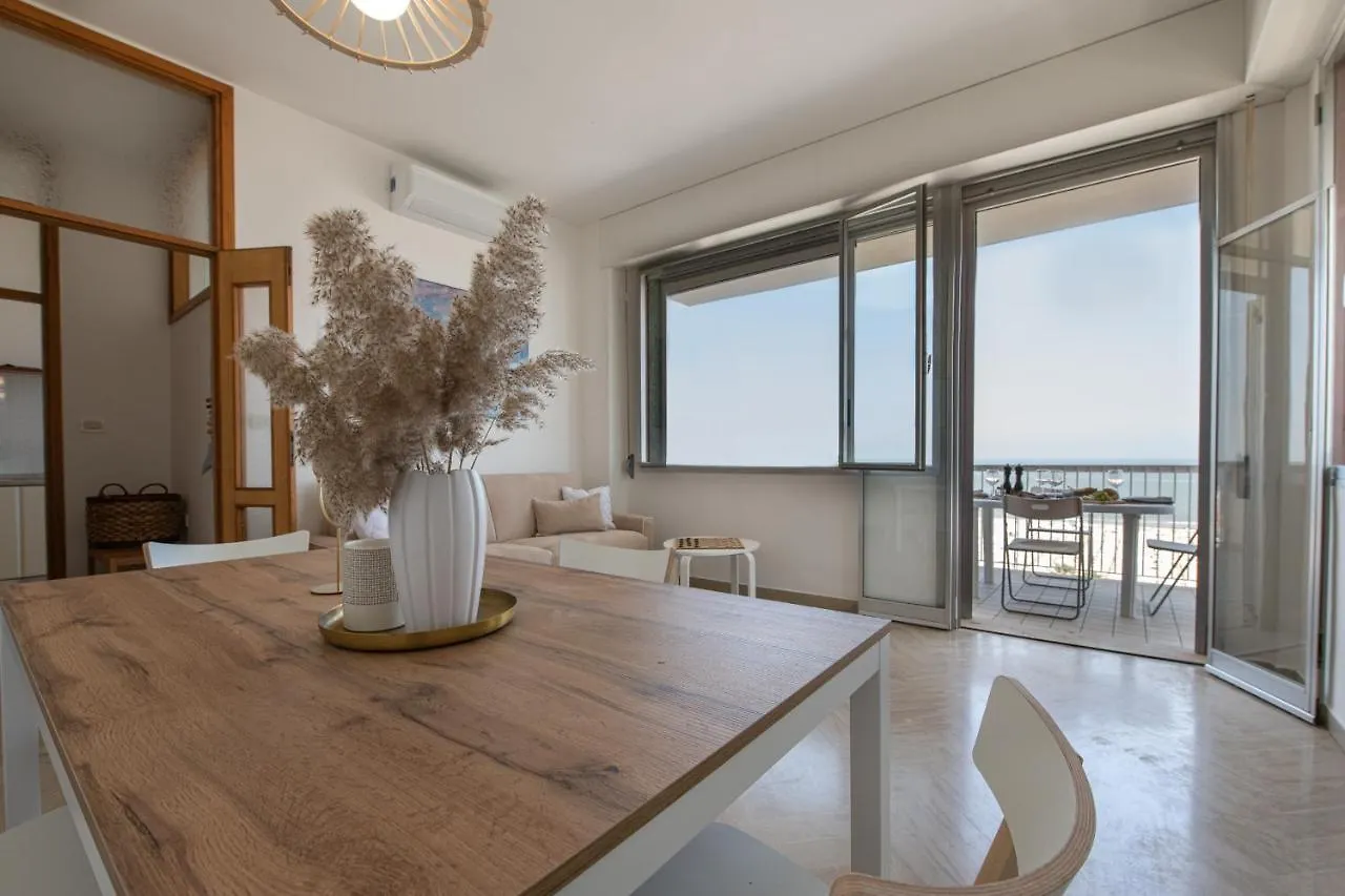Ventodue Apartment Rimini 0*,