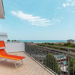  Appartamento Attico Con Vista Mare
