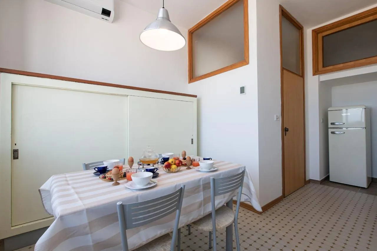 Ventodue Apartment Rimini 0*,