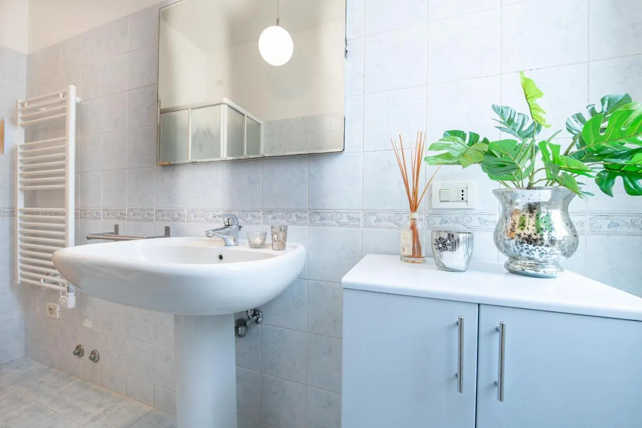 Ventodue Apartment Rimini 0*,